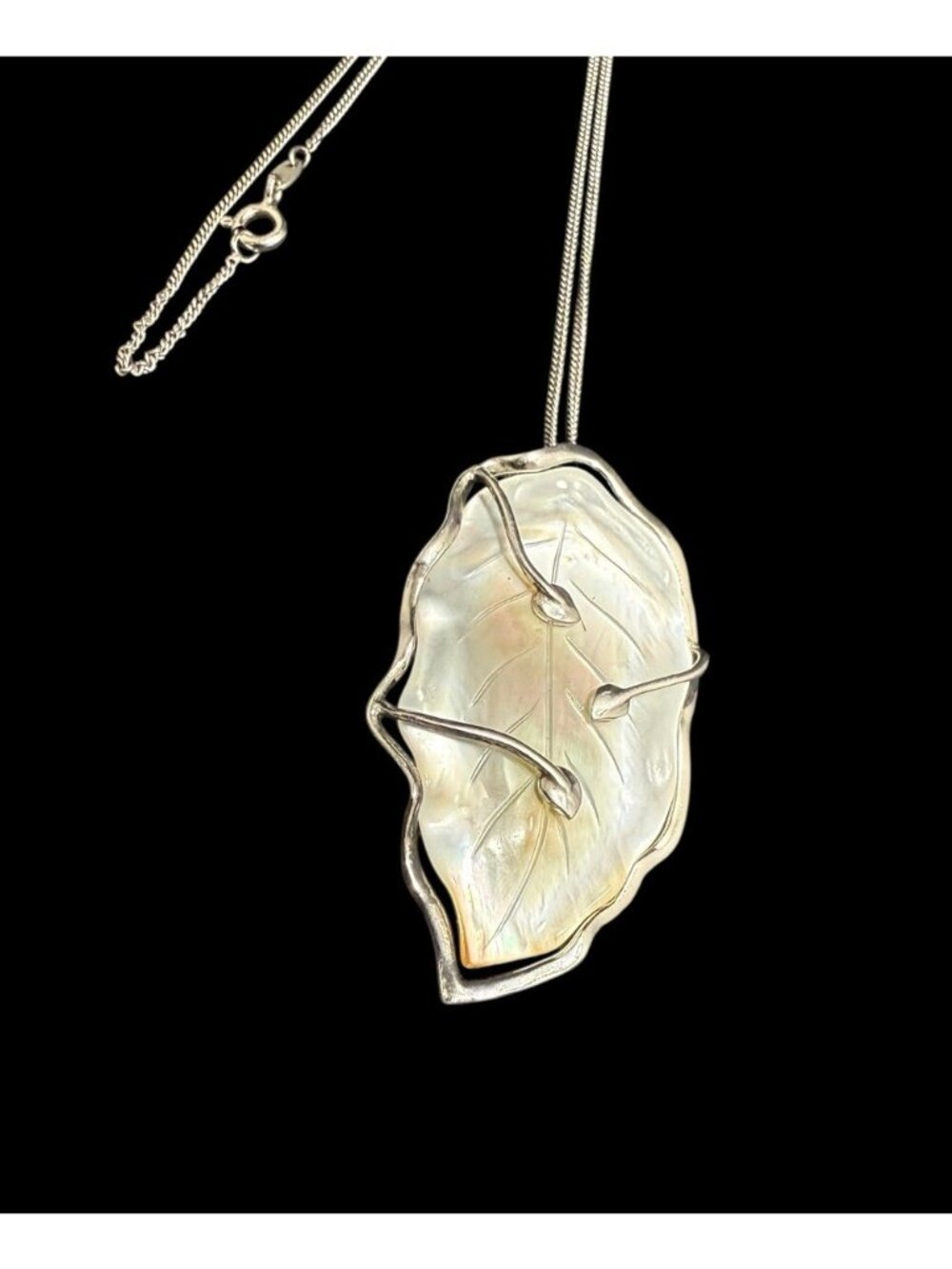 Signed 925 SLC Mother Of Pearl Carved Mother Of Pearl Leaf Pendant 16” Chain